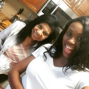 Meet your Posher, Gloria